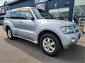 2005 Mitsubishi Pajero