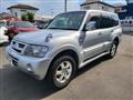 2005 Mitsubishi Pajero