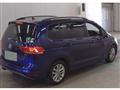 2016 Volkswagen Golf Touran