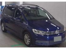 2016 Volkswagen Golf Touran