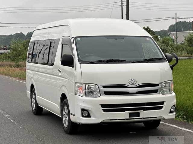 2012 Toyota Hiace Commuter