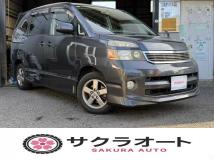 2006 Toyota Voxy