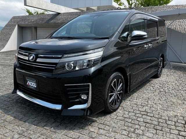 2017 Toyota Voxy