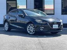 2015 Mazda Axela