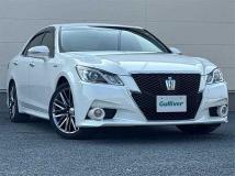 2013 Toyota Crown Hybrid