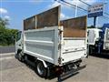 2015 Mitsubishi Canter