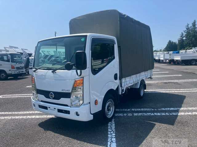 2013 Nissan Atlas