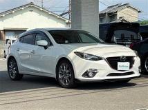 2014 Mazda Axela Sport