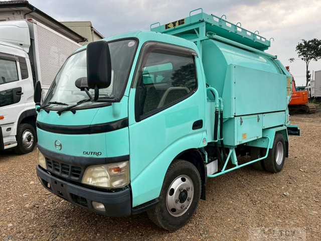 2005 Hino Dutro