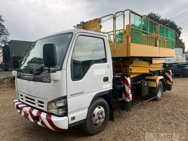 2005 Isuzu Isuzu Others