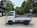 2002 Daihatsu Hijet Truck