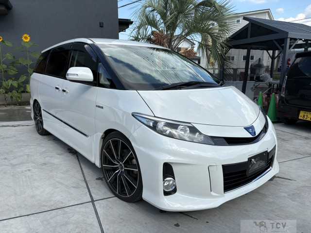 2013 Toyota Estima Hybrid