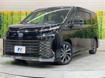 2022 Toyota Voxy