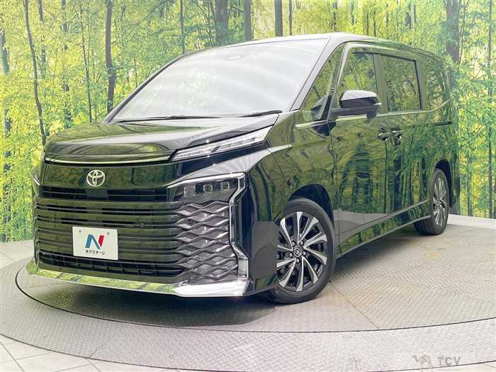 2023 Toyota Voxy