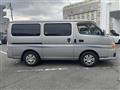 2006 Nissan Caravan