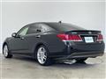 2013 Toyota Crown Hybrid