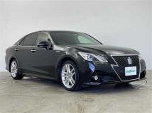 2013 Toyota Crown Hybrid