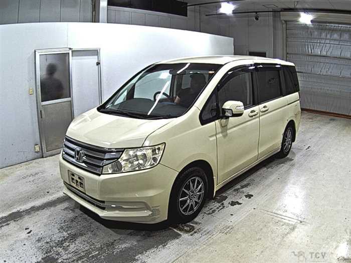 2014 Honda Step WGN