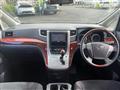 2010 Toyota Alphard