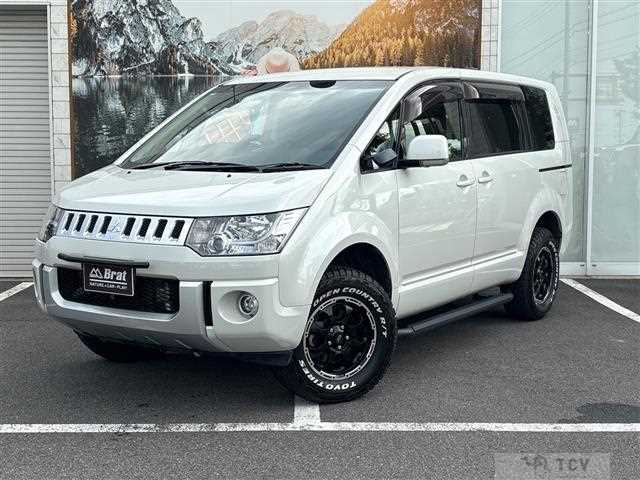 2015 Mitsubishi Delica D5