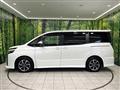 2017 Toyota Voxy