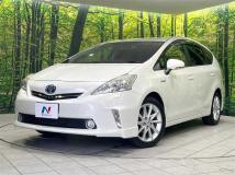 2013 Toyota PRIUS α