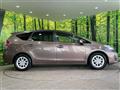 2015 Toyota PRIUS α