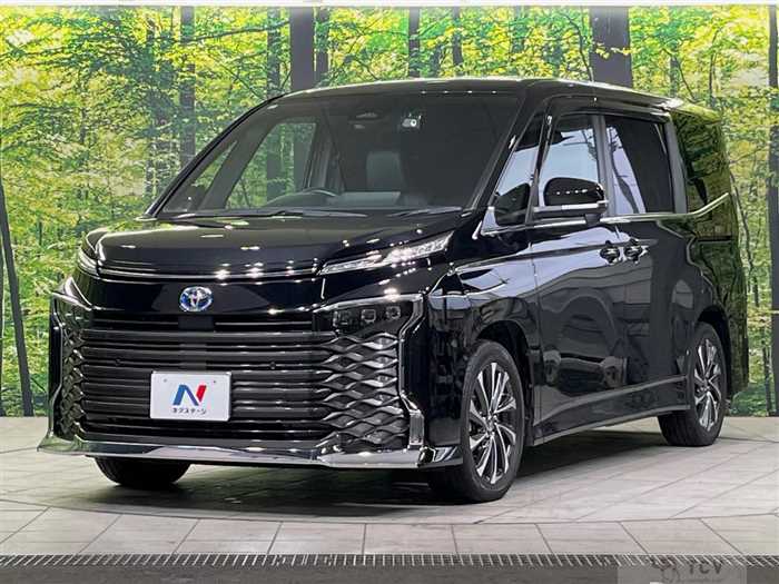 2023 Toyota Voxy