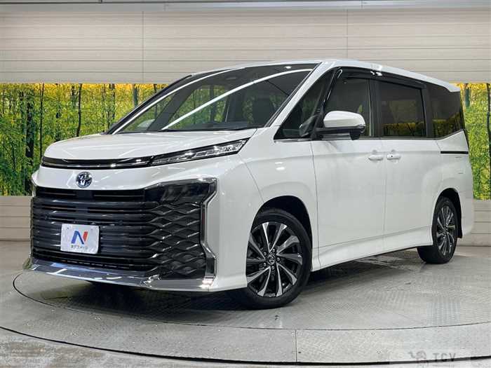 2023 Toyota Voxy