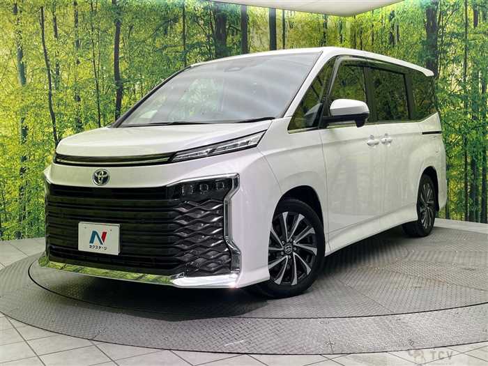 2023 Toyota Voxy