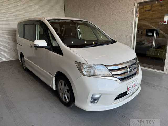 2013 Nissan Serena