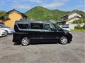 2013 Nissan Serena