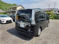 2013 Nissan Serena