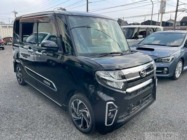 2021 Daihatsu Tanto Custom