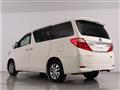 2013 Toyota Alphard Hybrid