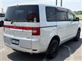 2008 Mitsubishi Delica D5