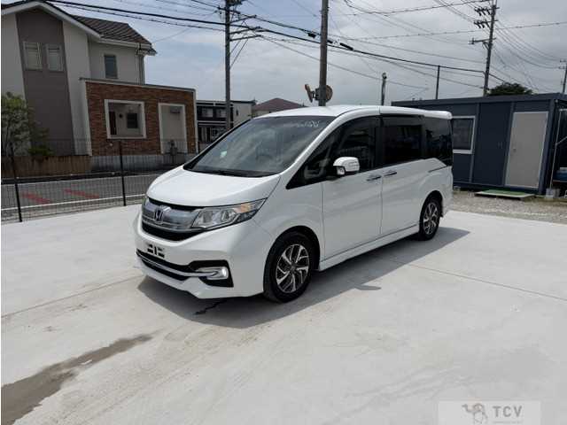 2015 Honda Step WGN