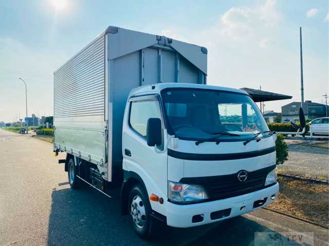 2011 Hino Dutro