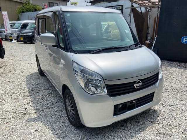 2010 Nissan ROOX