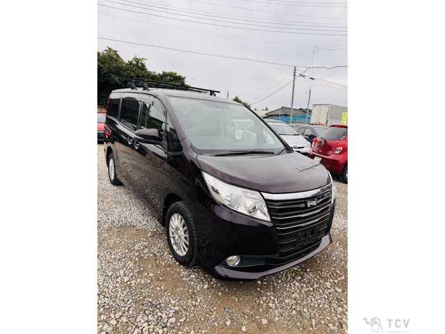 2015 Toyota Noah
