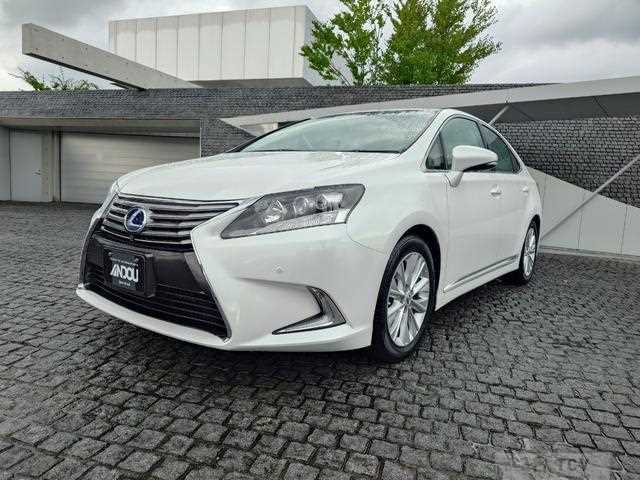 2016 Lexus HS