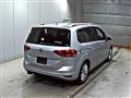 2016 Volkswagen Golf Touran