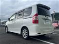 2010 Toyota Noah
