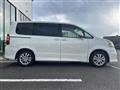2010 Toyota Noah