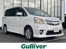 2010 Toyota Noah