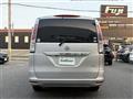 2011 Nissan Serena