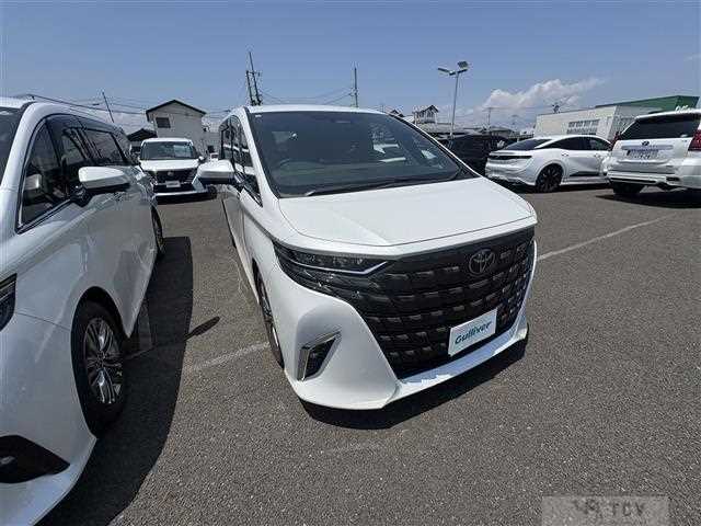 2025 Toyota Alphard