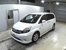 2013 Toyota Isis