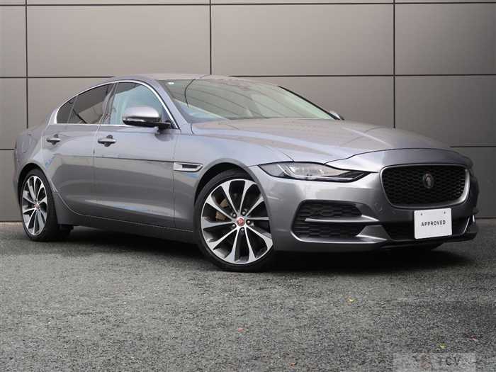 2019 Jaguar XE