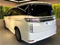 2018 Nissan Elgrand